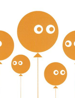 Orange ballonger visar vägen under Väsby Konstrunda