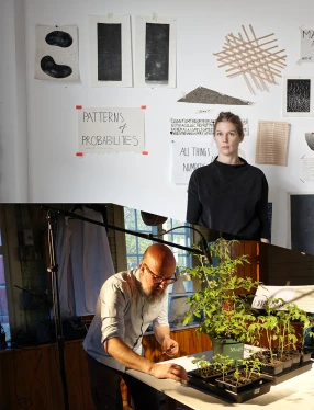 porträtt av Sara Wallgren framför några studier i sin ateljé och Jan Carleklev med tomatväxter i sin studio