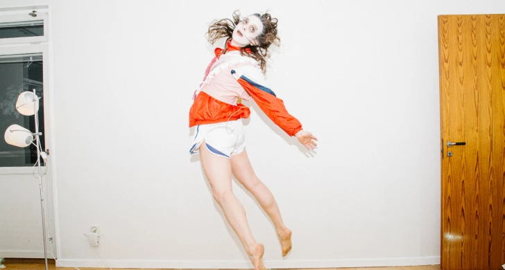 Ellen Söderhult i kostym