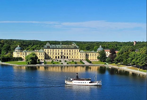 https://www.welma.se/wp-content/uploads/2022/06/bat-till-Drottningholm.jpg