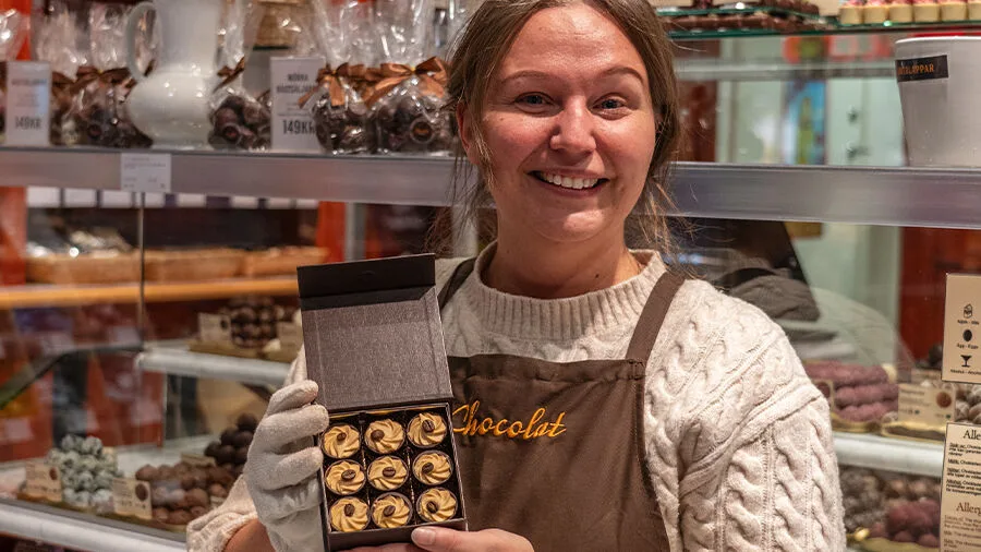 https://www.welma.se/wp-content/uploads/2024/01/sara-chocolat-uppsalapralinen-destination-uppsala-900x506-1.webp